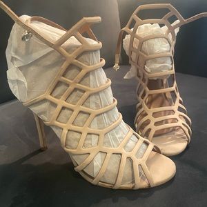 Steve Madden Nude Slither Cage Heel - Size 8.5